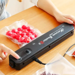 Вакуумный упаковщик еды Vacuum Sealer, Черный / Бытовой вакууматор для продуктов — изображение 2