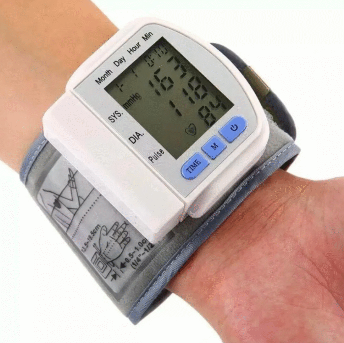Тонометр цифровой на запястье Automatic Blood Pressure / Автоматический измеритель артериального давления — изображение 2